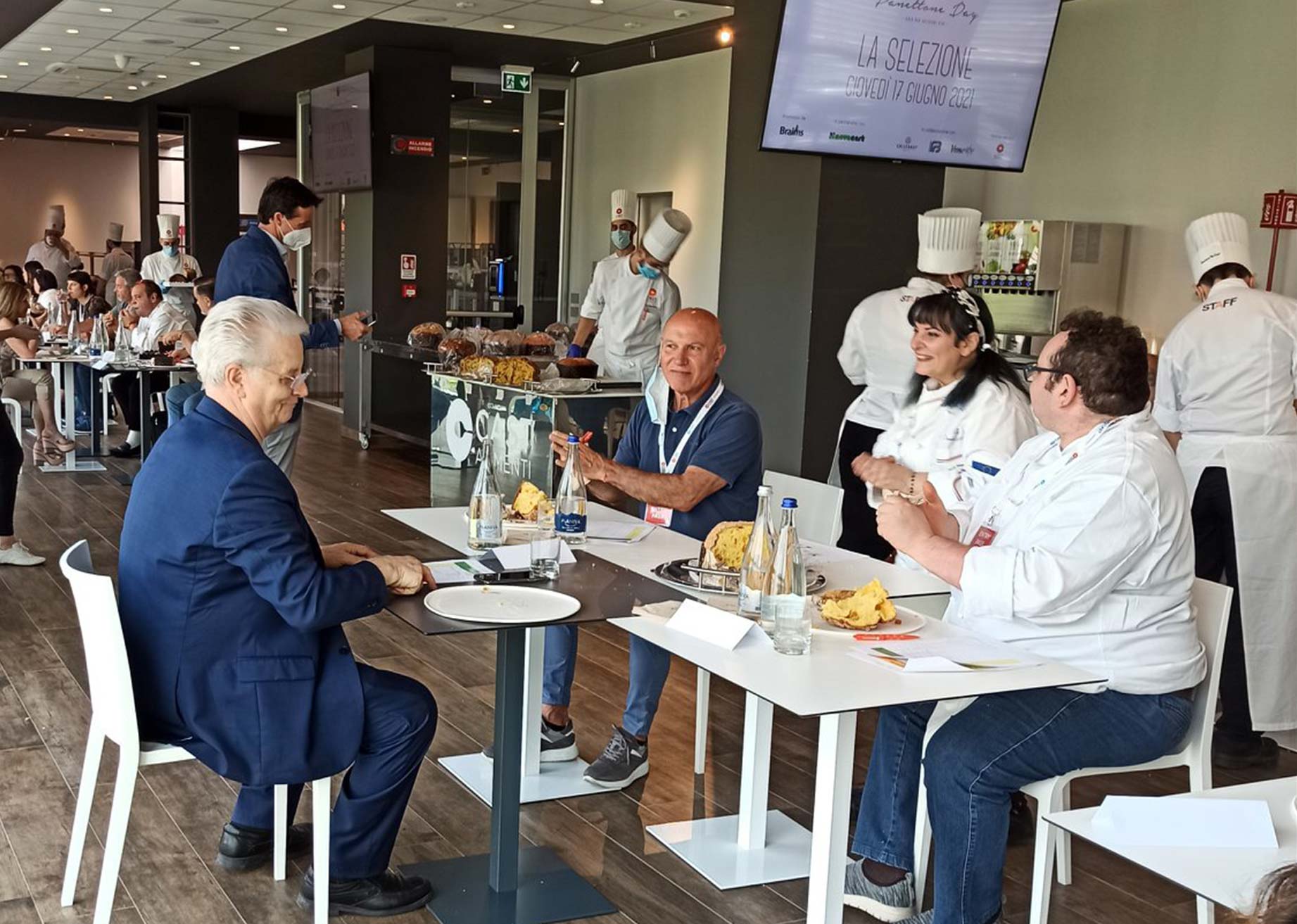 Panettone Day jury led by Iginio Massari