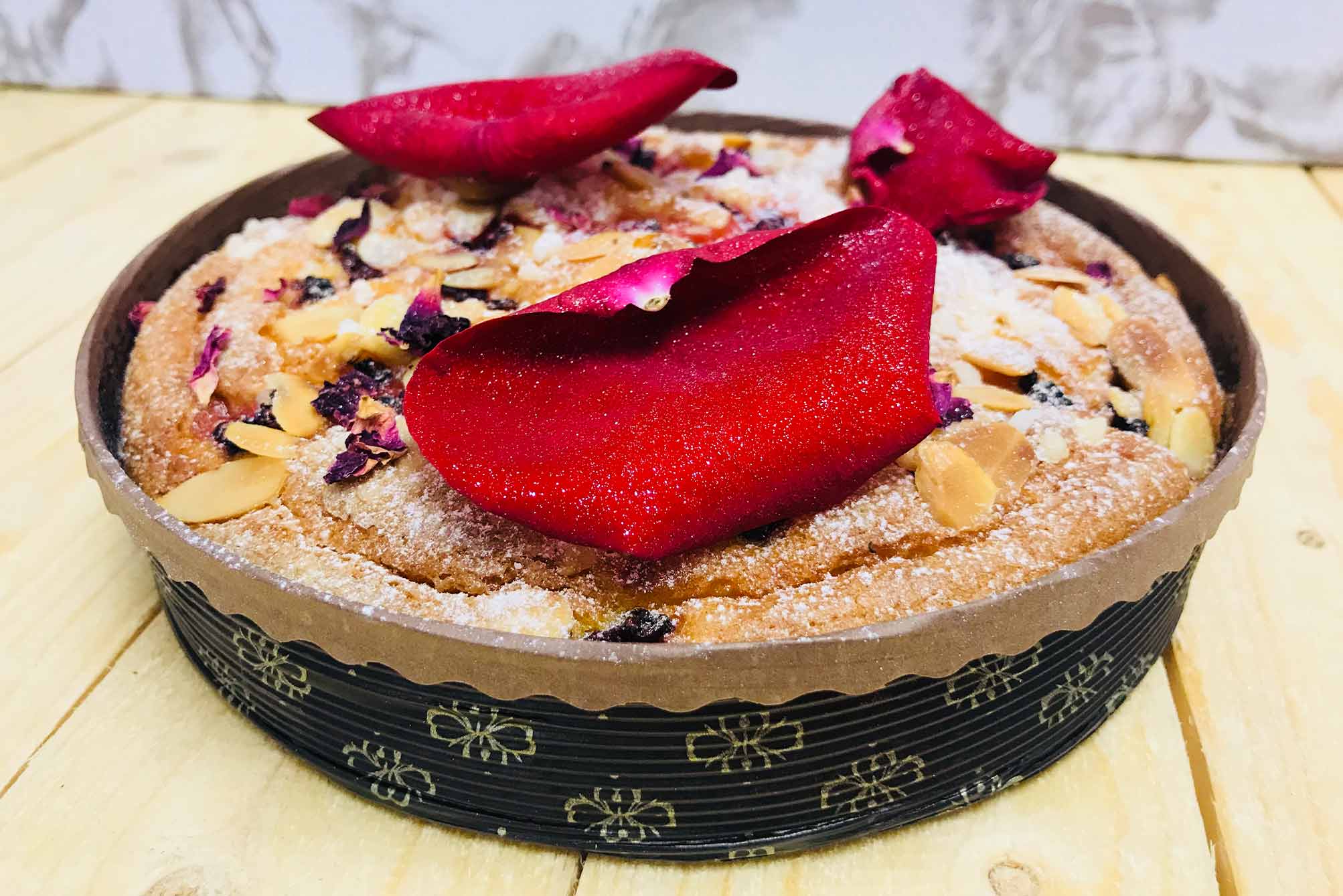 torta alle mandorle per la festa della donna in stampo Novacart