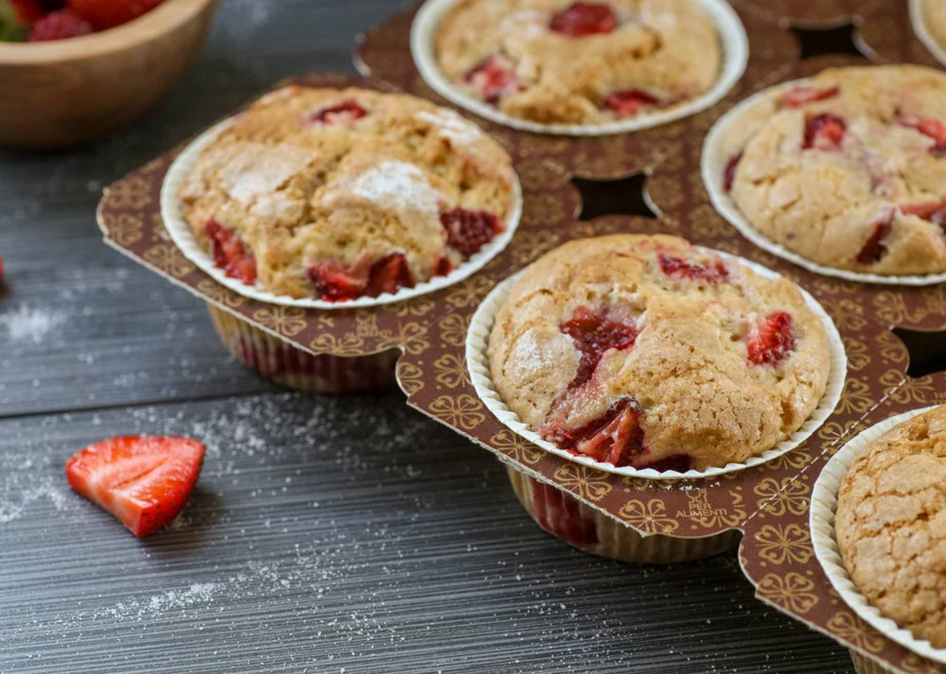 Teglia NTS Novacart con muffin alle fragole