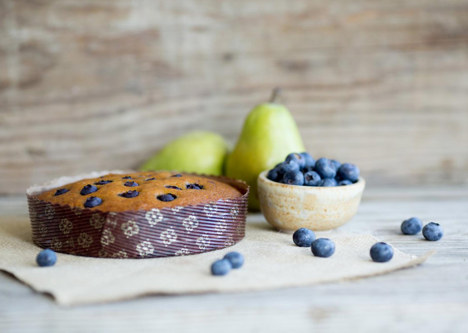 pear and blueberry cake