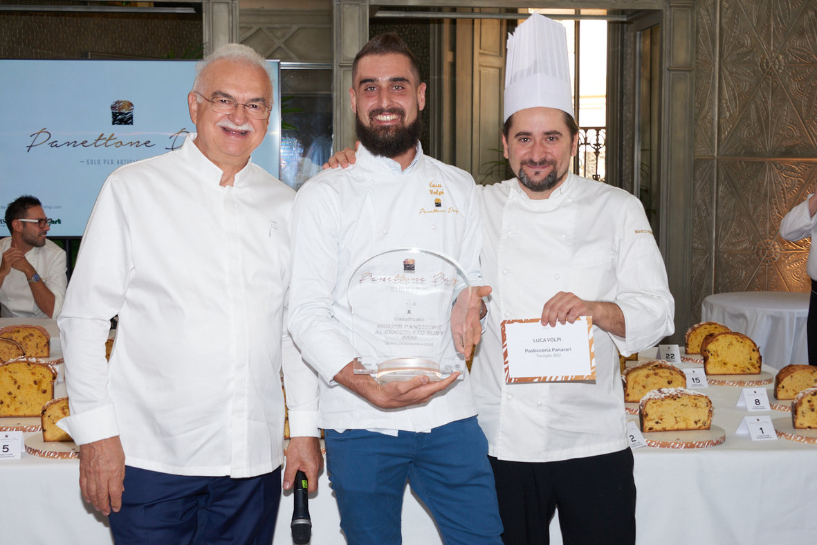 Panettone Day 2022 winner and members of the jury