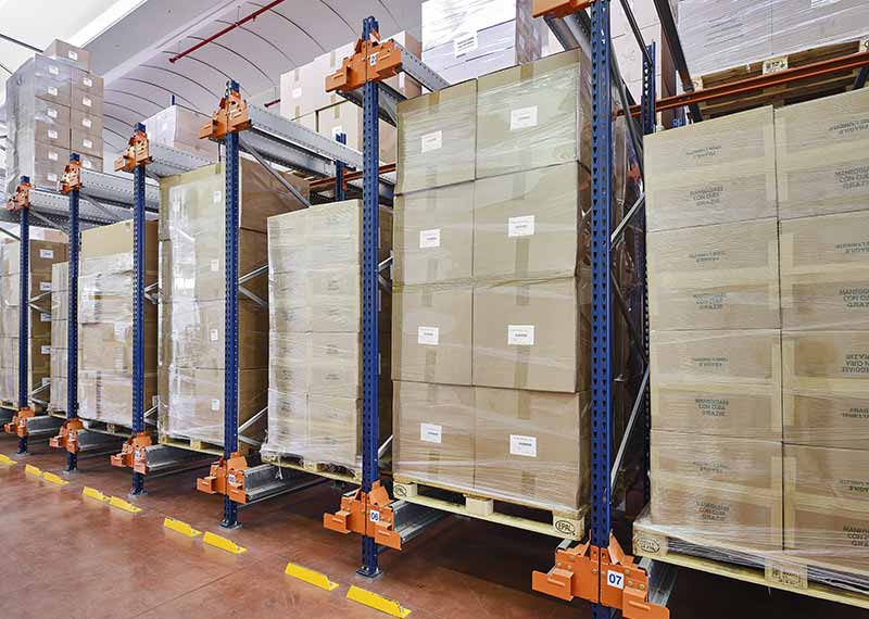 Cartotecnica Esse-bi facilities for distributors